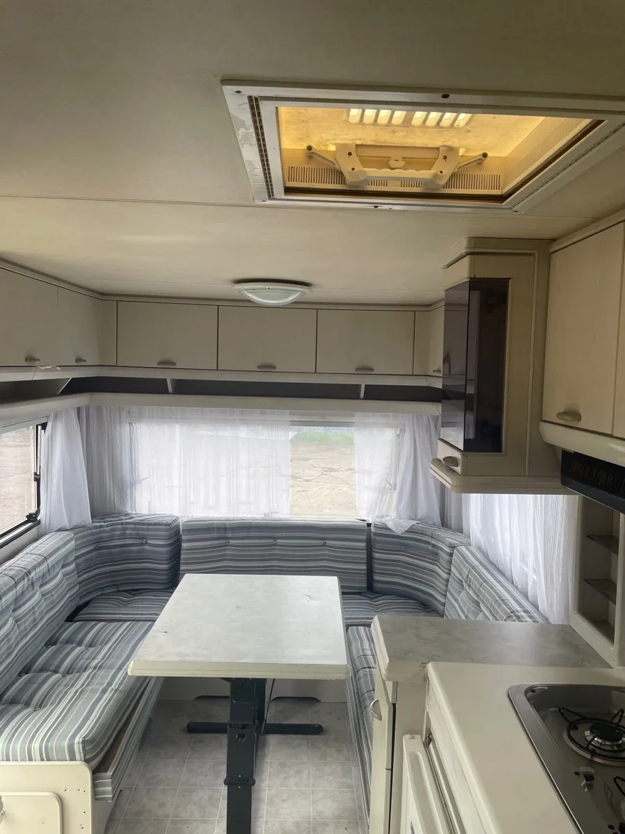 Hobby Elegance Caravan - Image 4