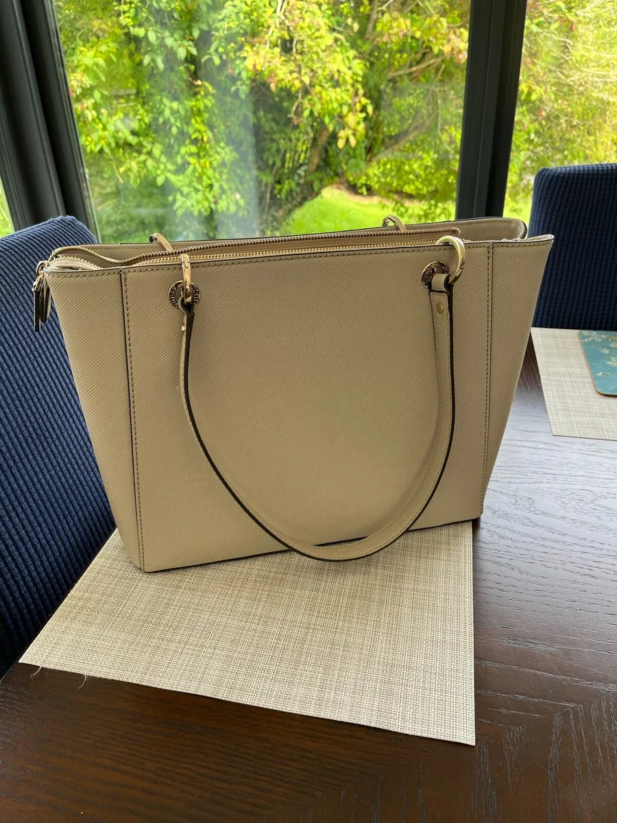 Ladies handbags - Image 2