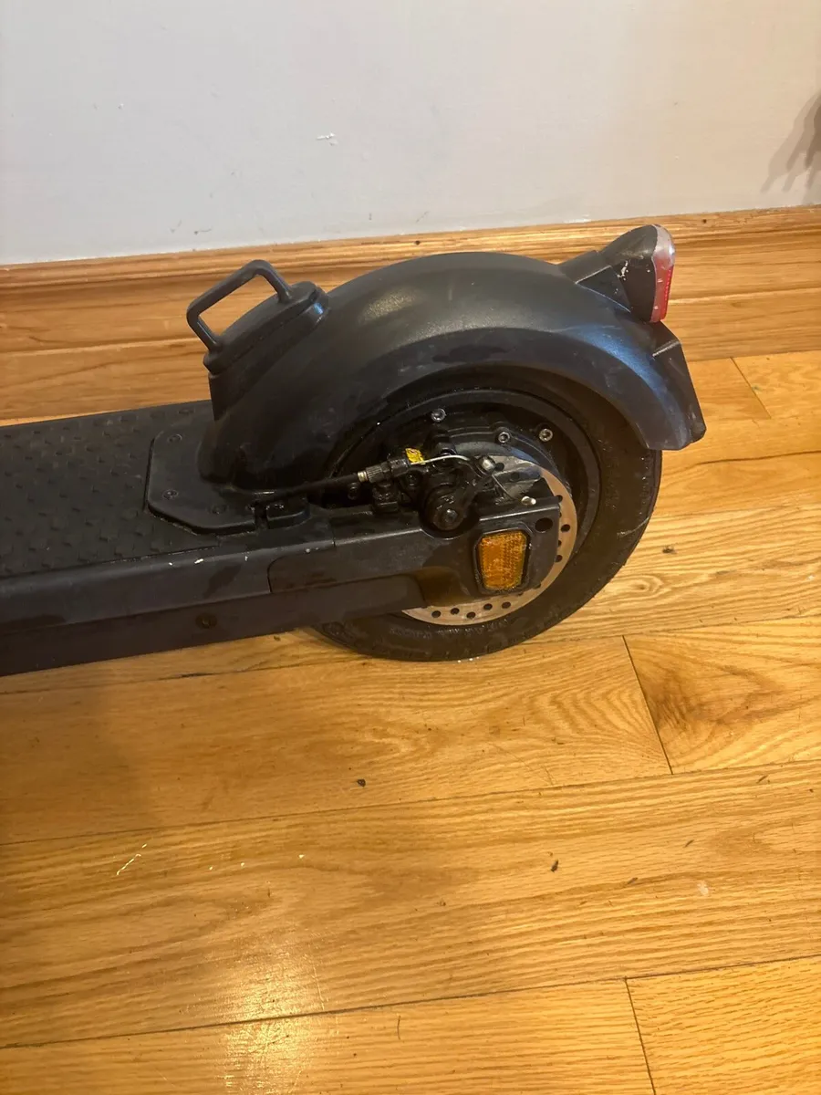 Electric scooter - Image 4