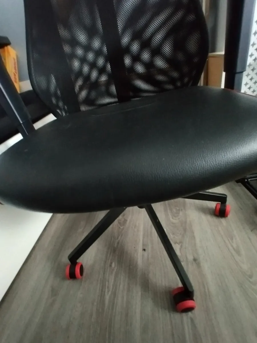 Chair - Image 3