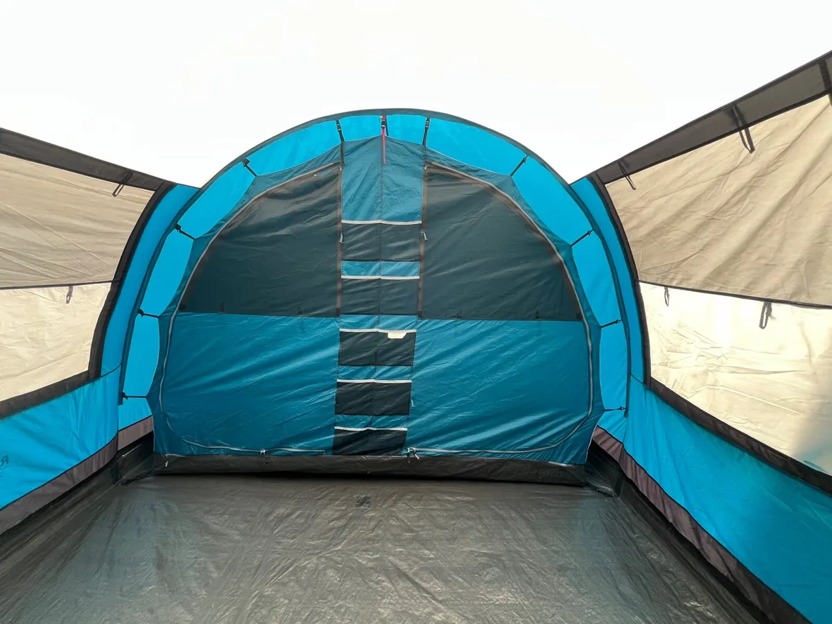 Royal Brisbane 8 Man Tent - Image 2