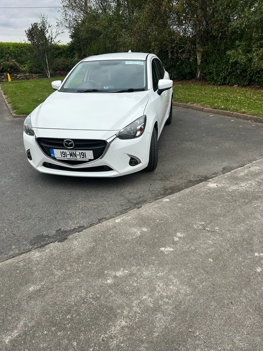 Mazda 2 - Image 2