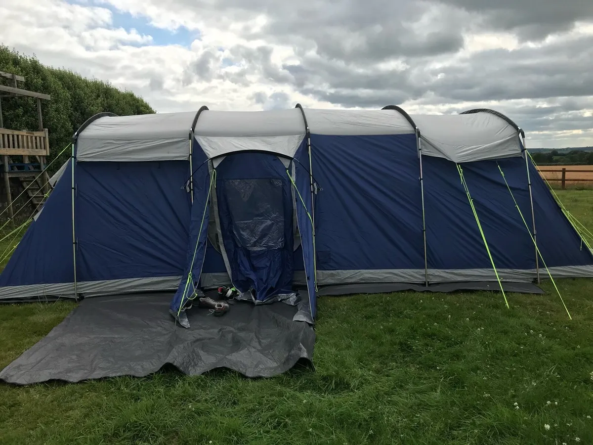 Tent - Image 2