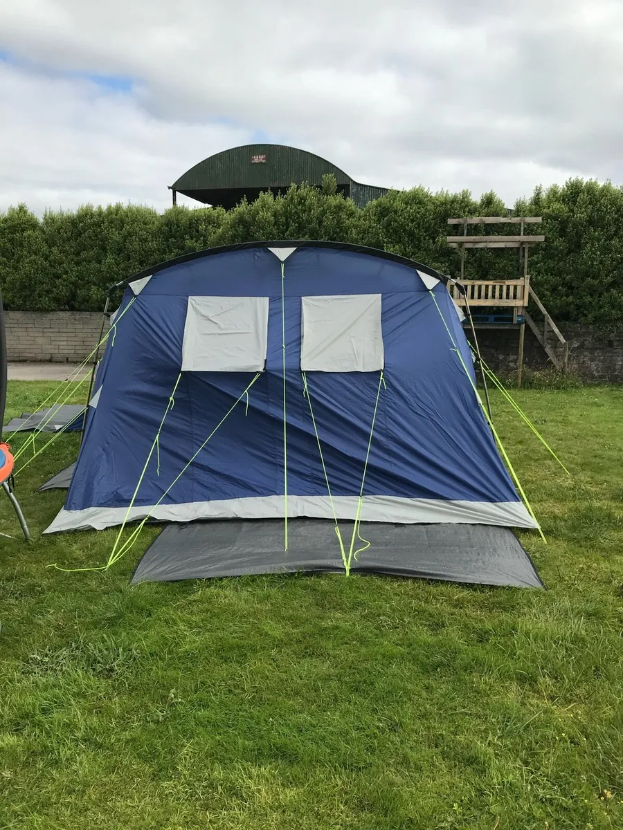 Tent - Image 3