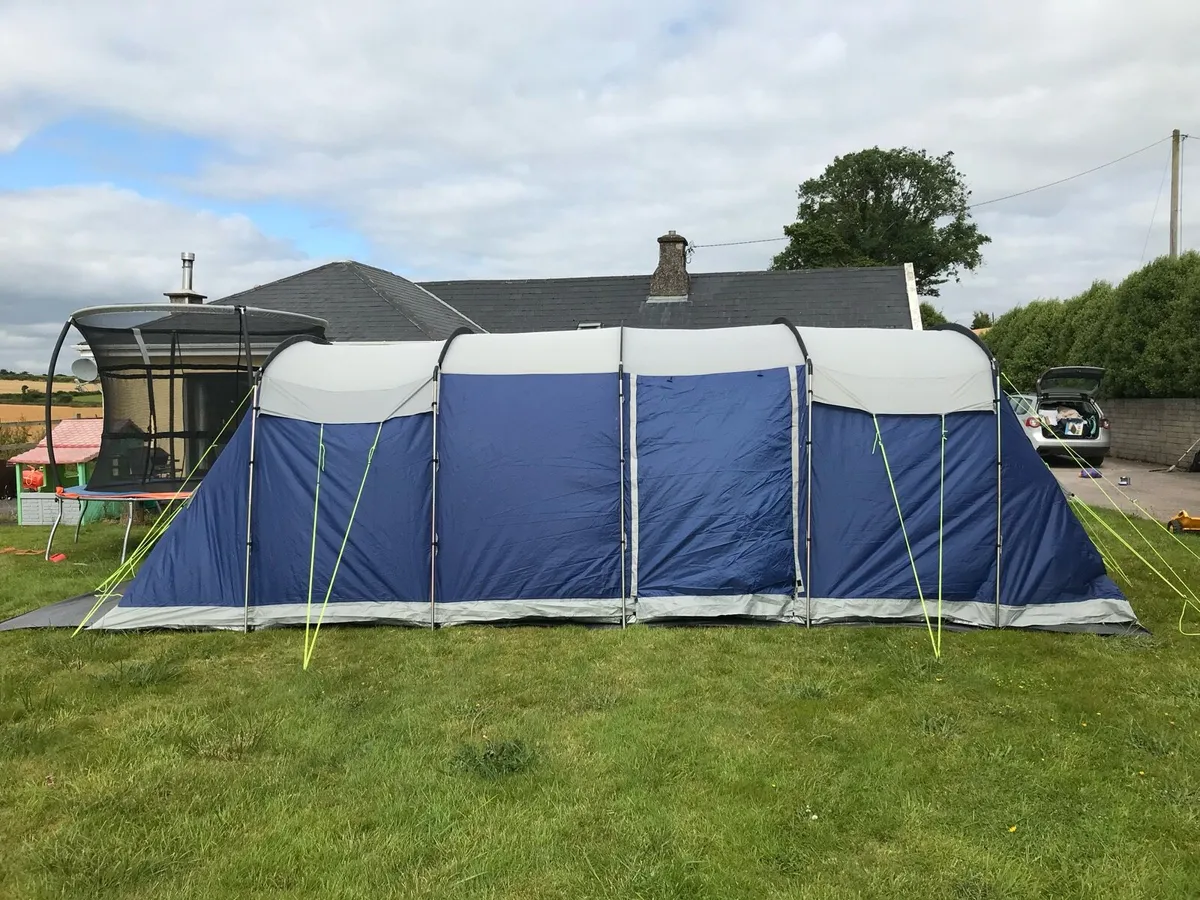 Tent - Image 4