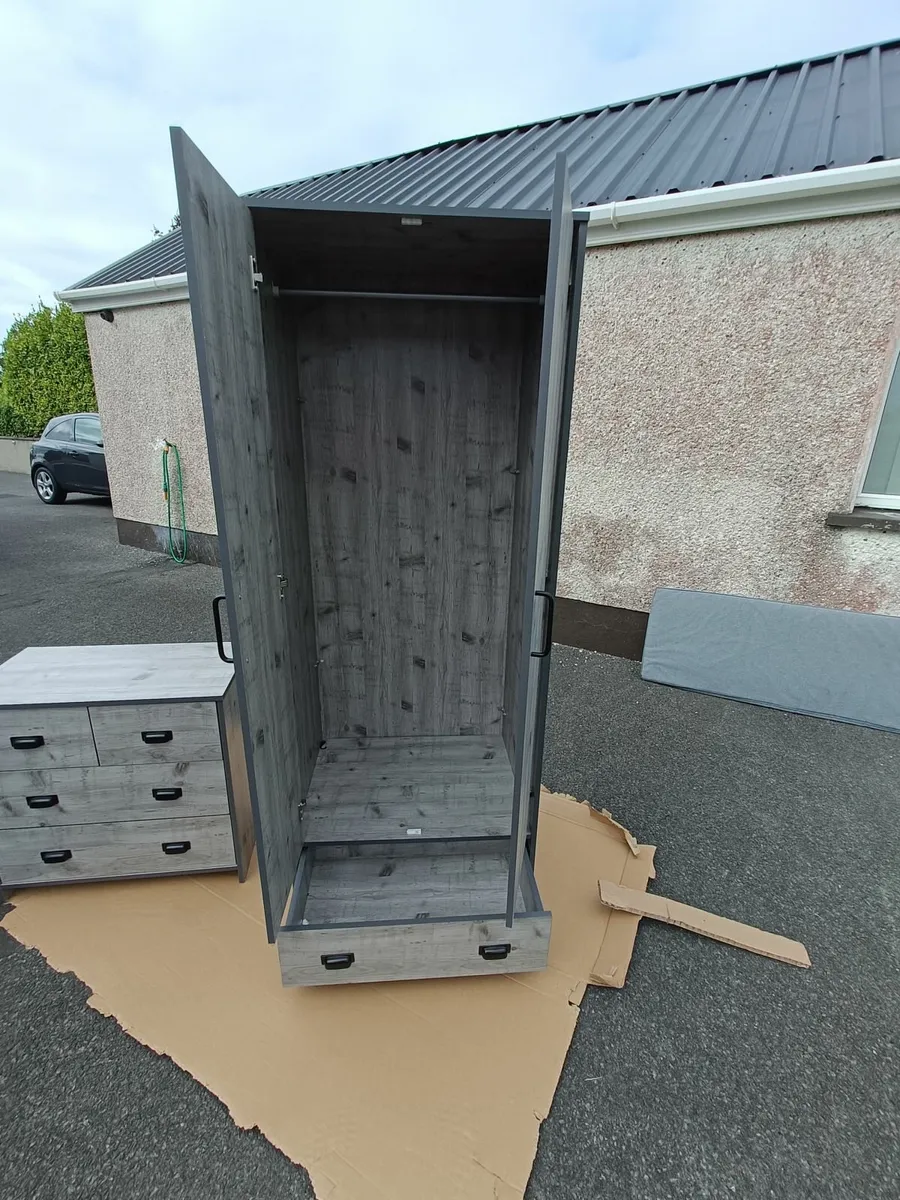 Furniture - Image 3