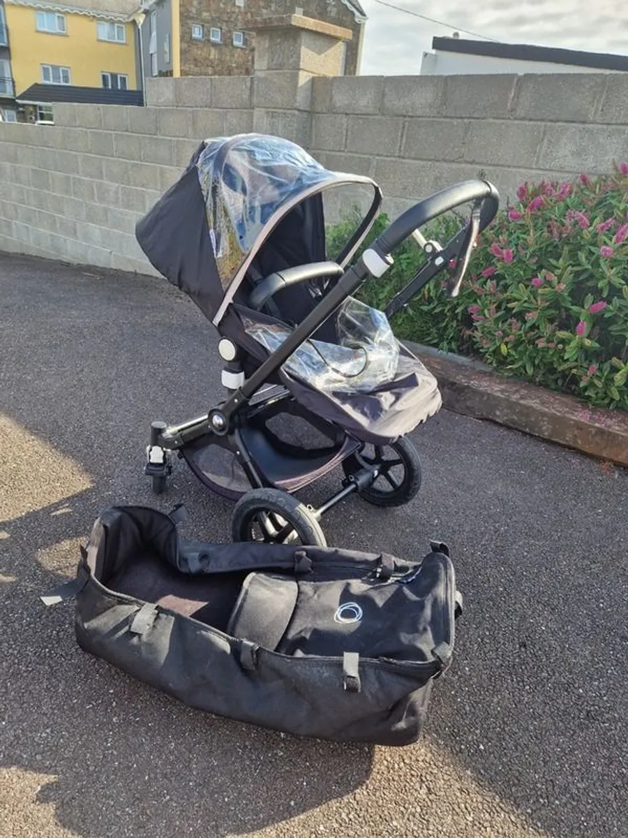 BUGABOO Chamelon 3 / Car Seat with accessories - Image 1