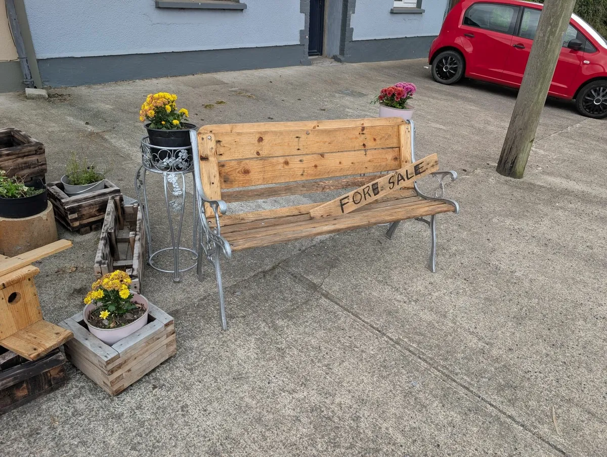 Bird and window boxes - Image 4