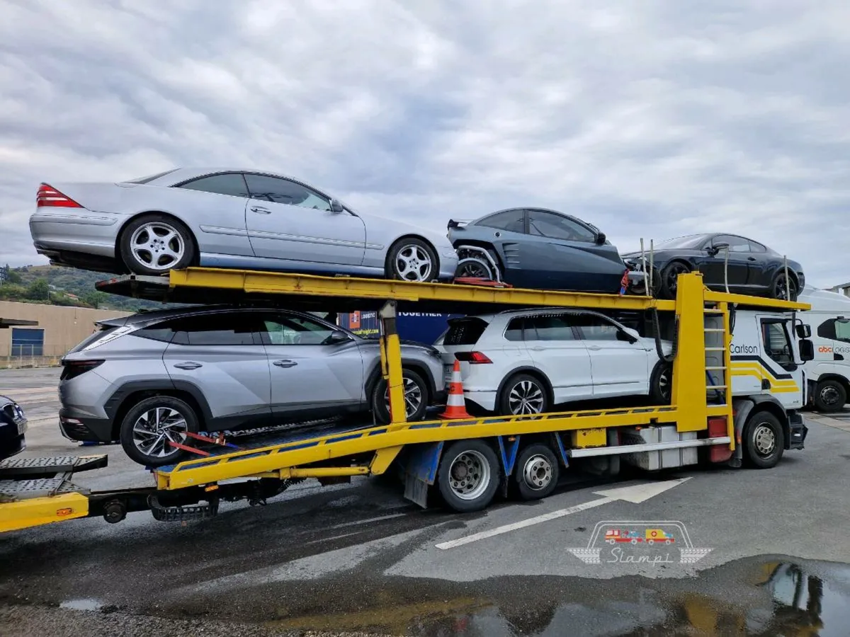 Renault Premium car transporter - Image 1