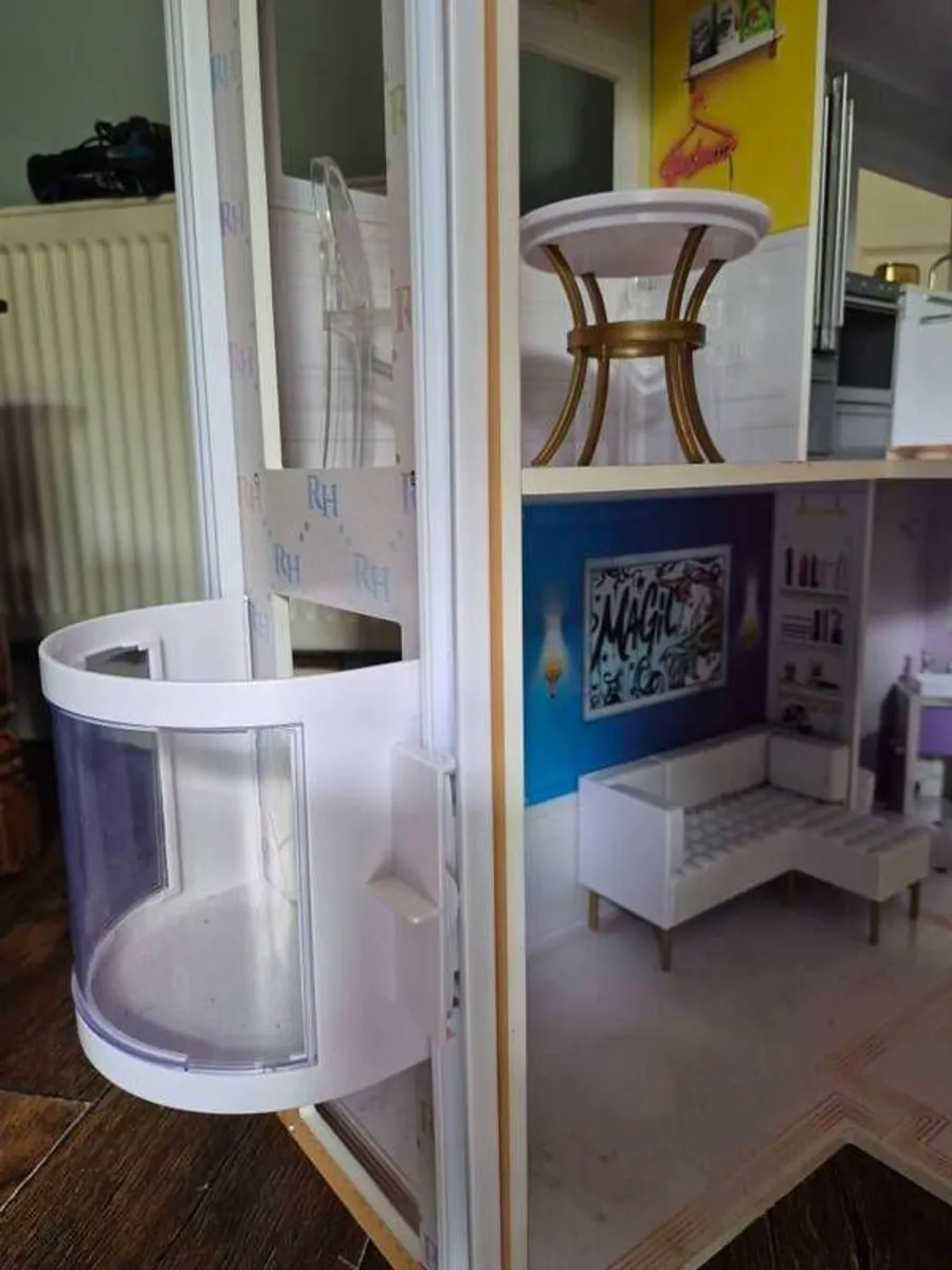 Doll House - Image 3