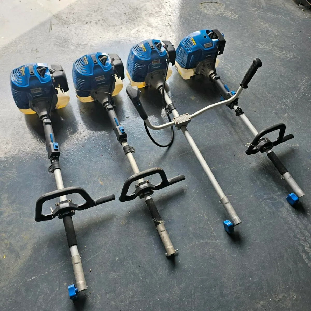 4 x Hyundai strimmers/engines - Image 1