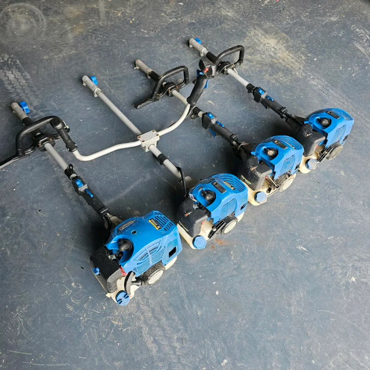4 x Hyundai strimmers/engines - Image 3
