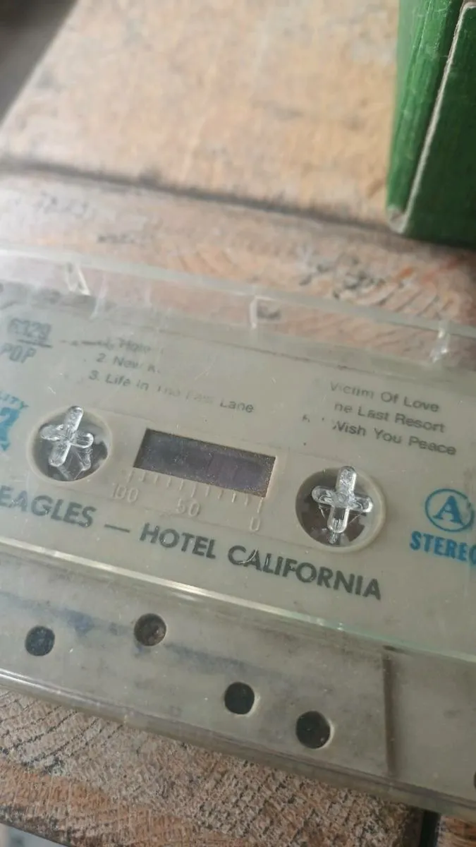 65 cassettes, post 6e D18 - Image 4