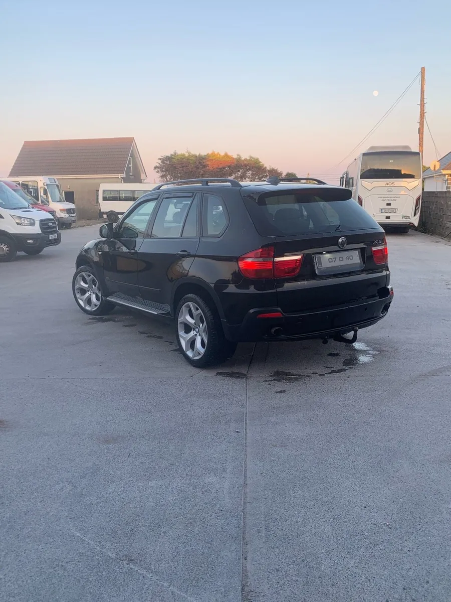 Bmw x5 - Image 2