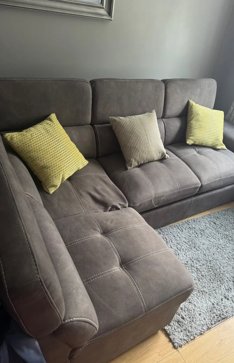 Couch and chair - Image 2