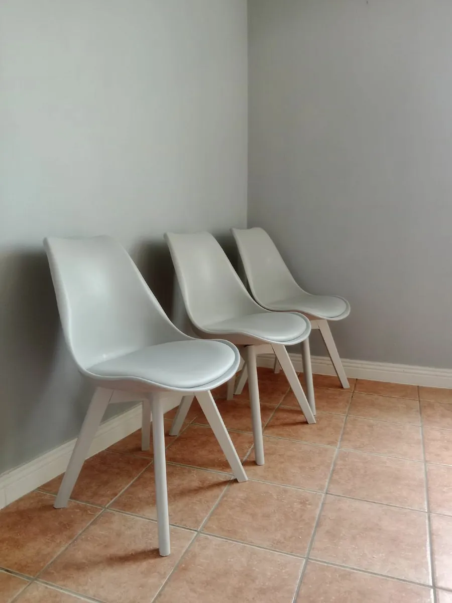 3 Dining Chairs in Immaculate Condition