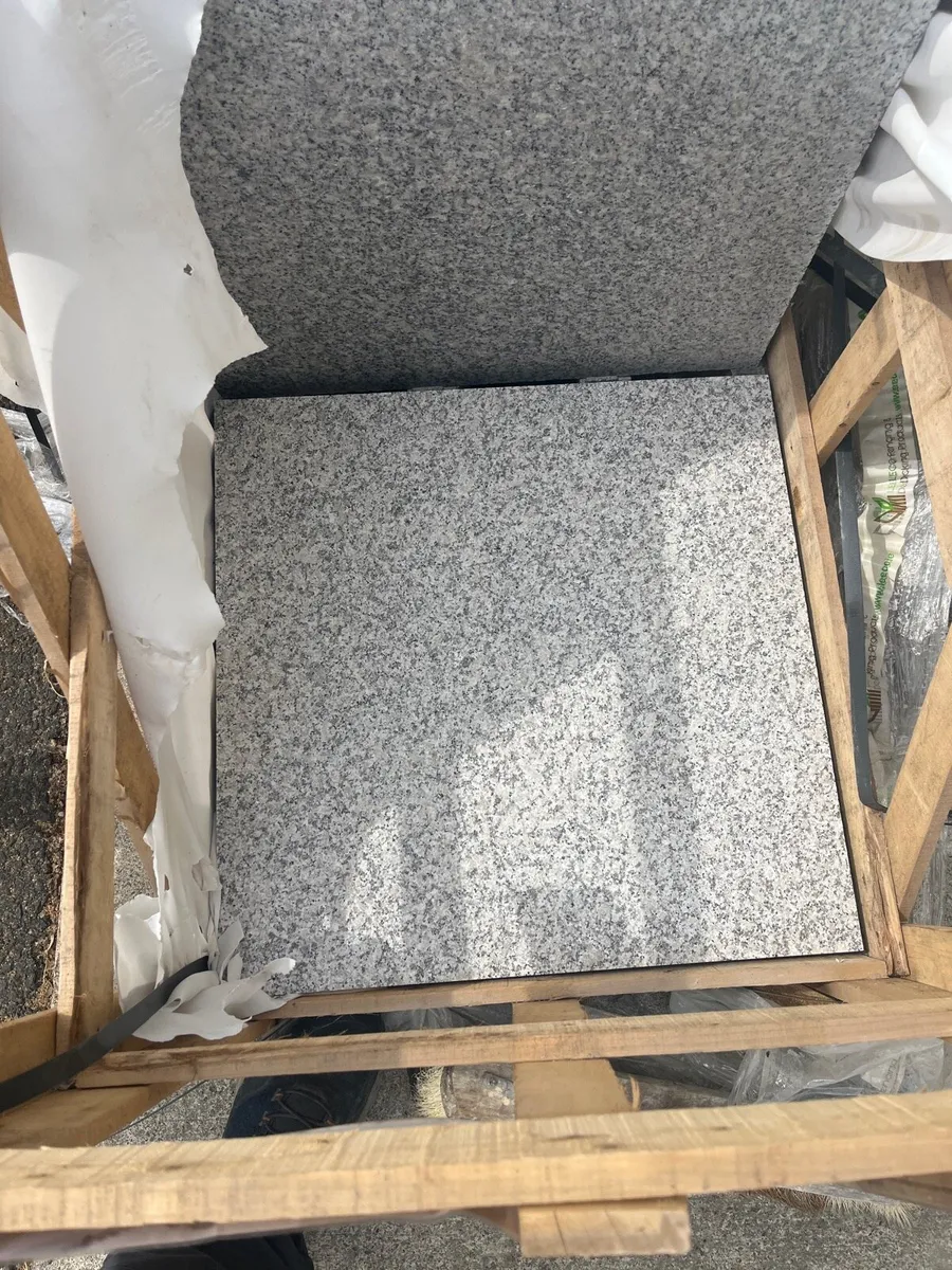 Granite paving - Image 3