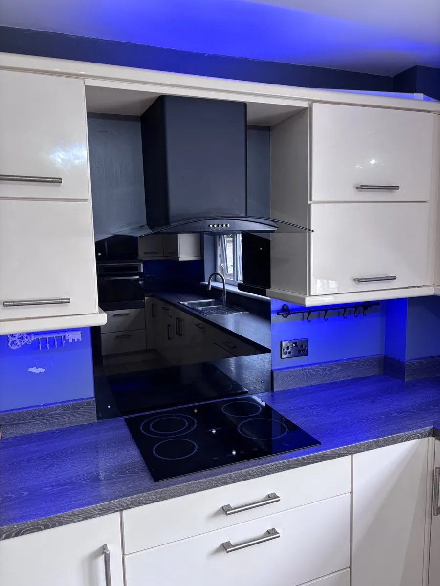 Kitchen - Image 4