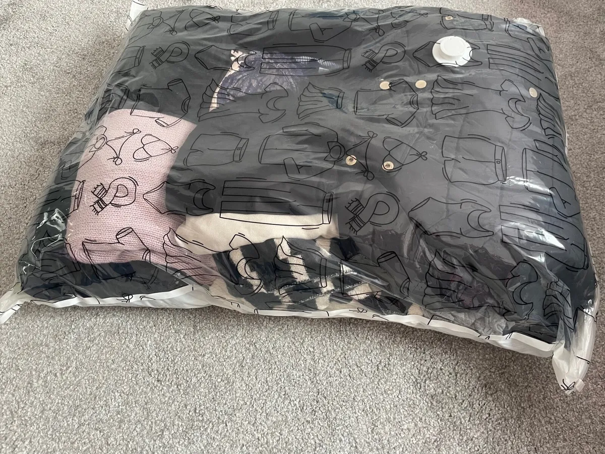 Maternity bundle size 10 - Image 1