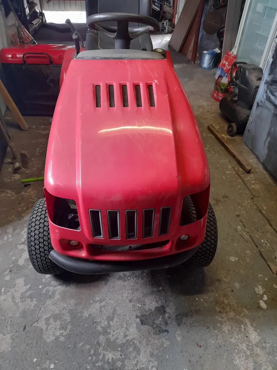 Ride on lawnmower - Image 4