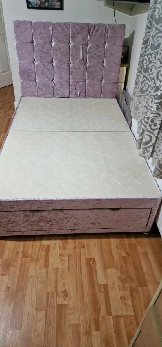 Bed with matrass - Image 1