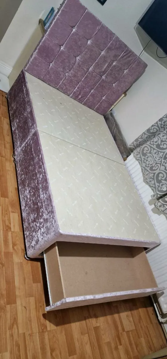 Bed with matrass - Image 4