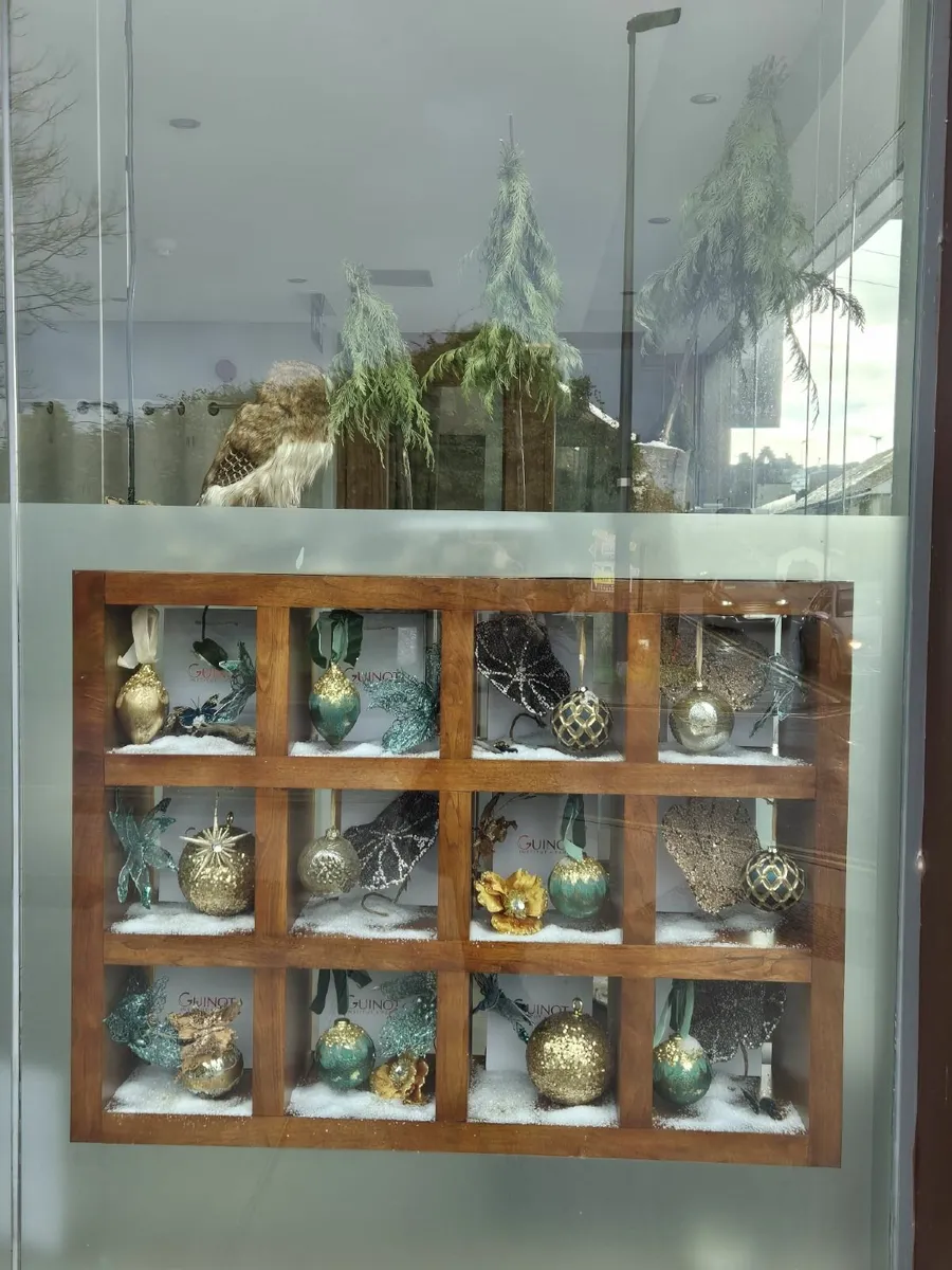 Window display boxes - Solid Walnut - Image 4
