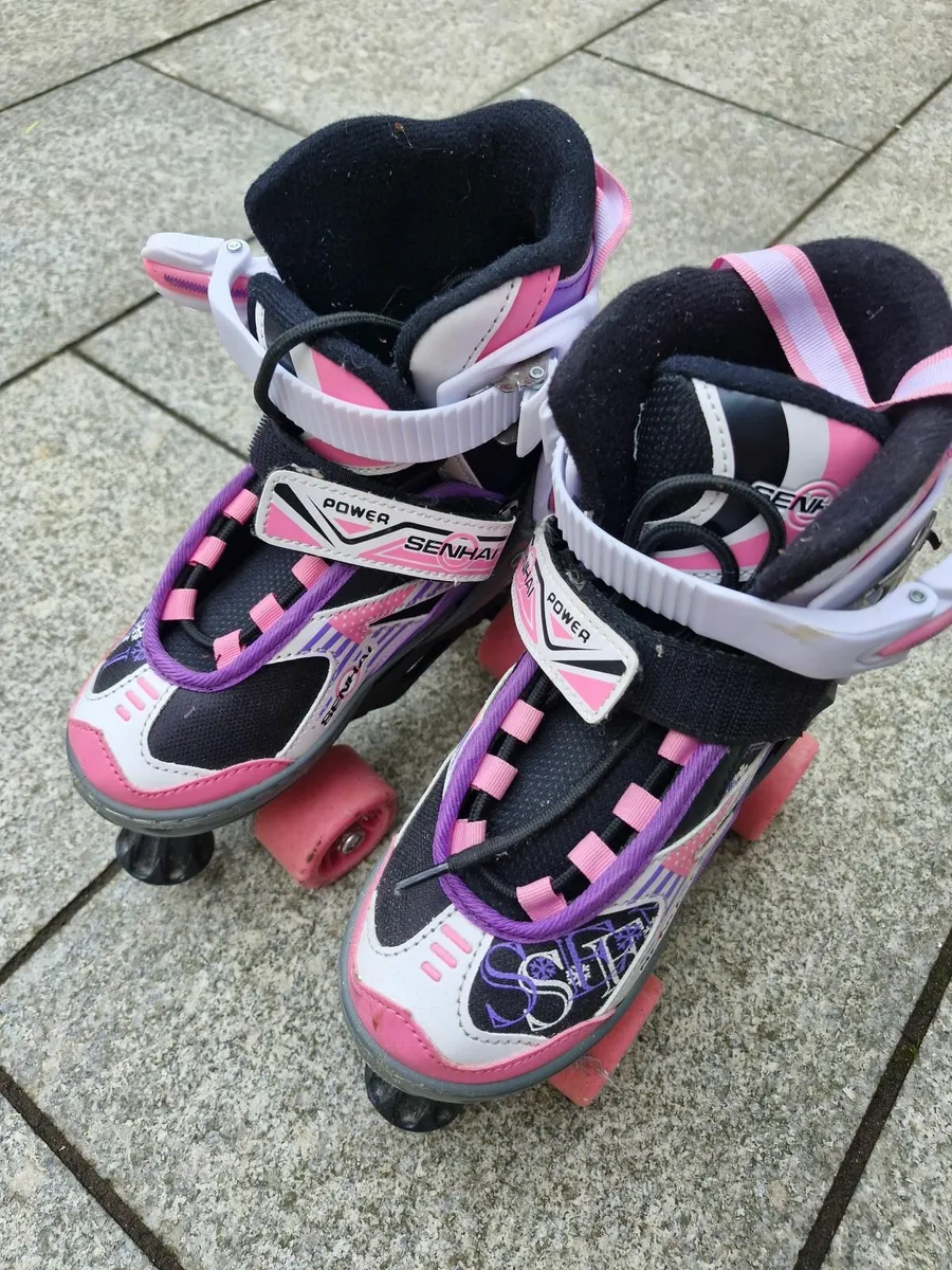 FREE roller skates (size S 33-36) - Image 1