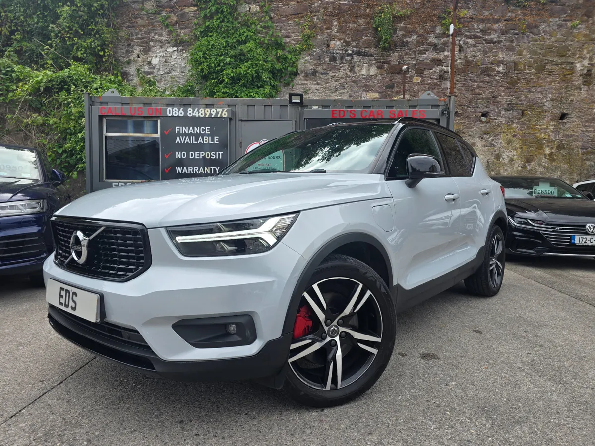 Volvo XC40 T5 R-DESIGN RECHARGE 262 Bhp 2020 (201) - Image 4