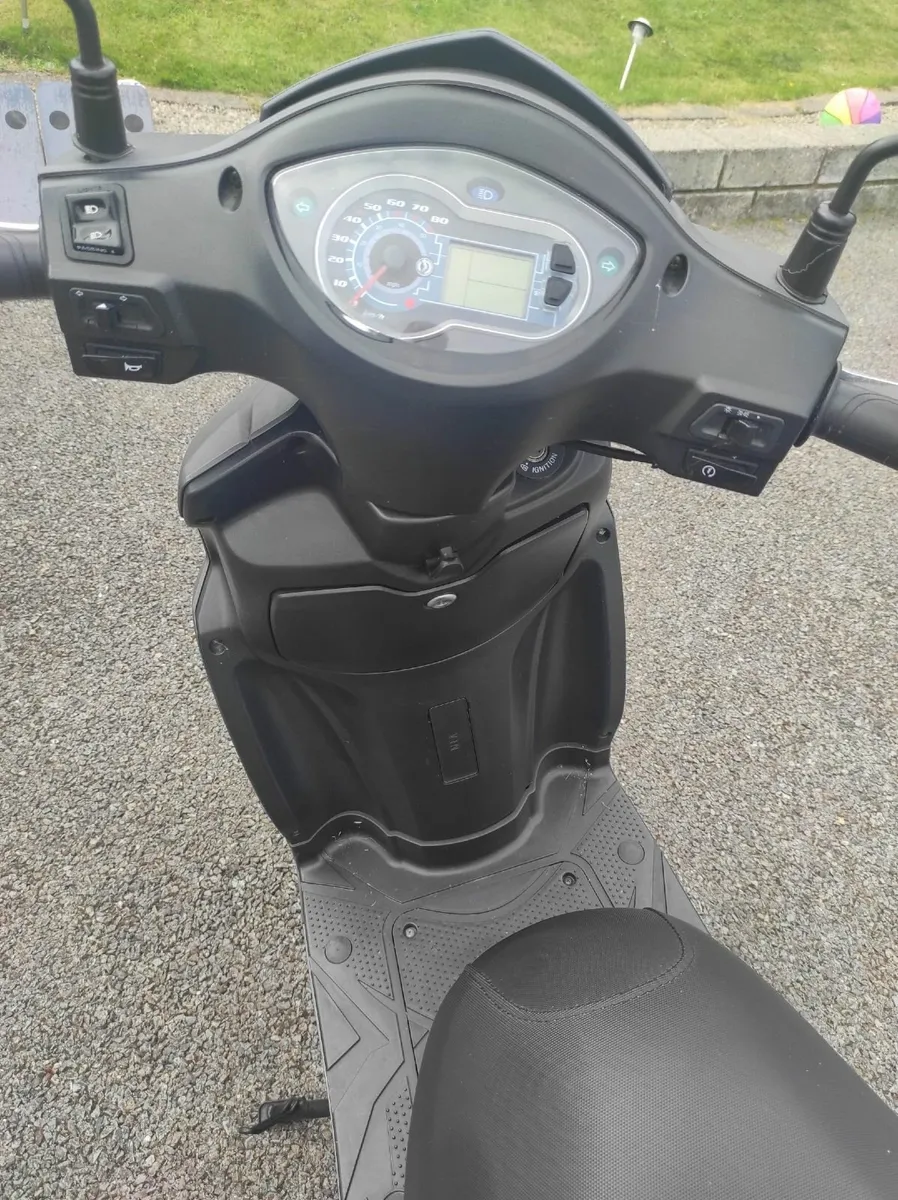 2015 SYM 50cc - Immaculate - Image 2