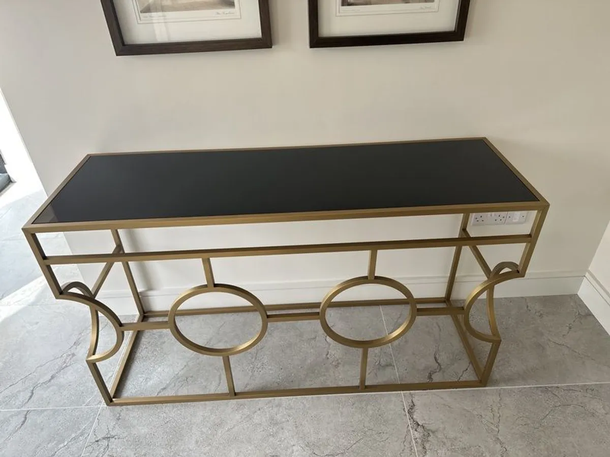 Console Table - Image 1
