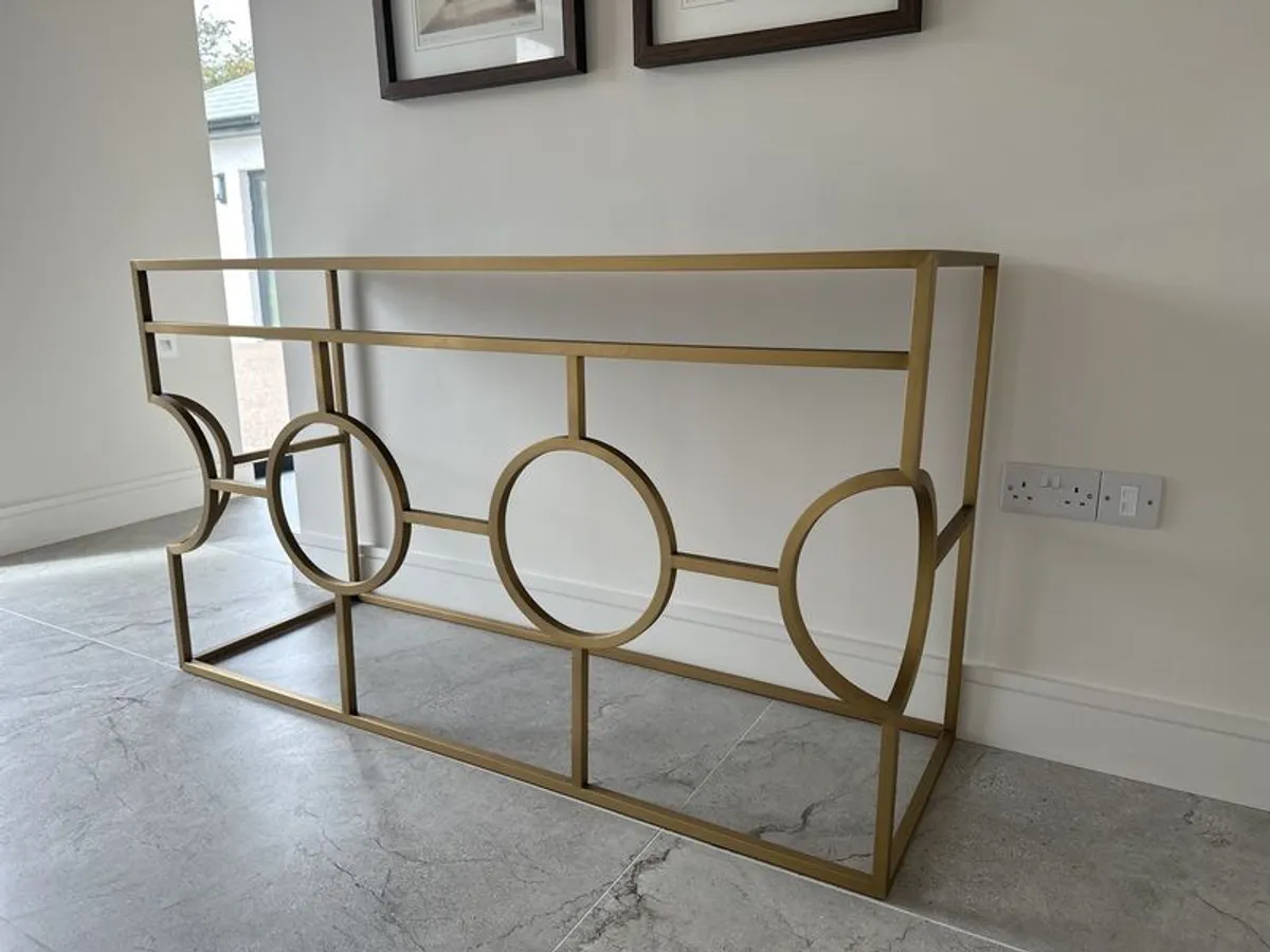Console Table - Image 3