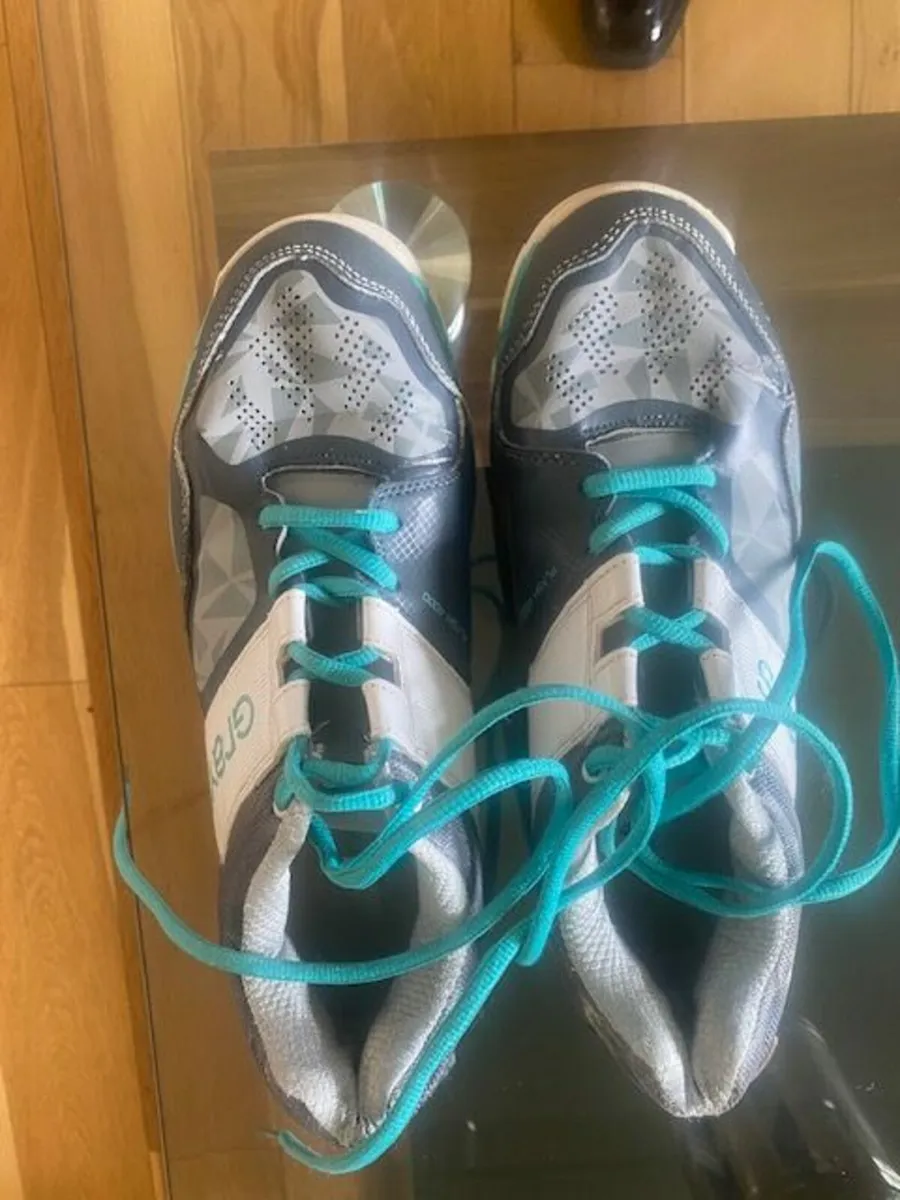 Sports Shoes - Image 3
