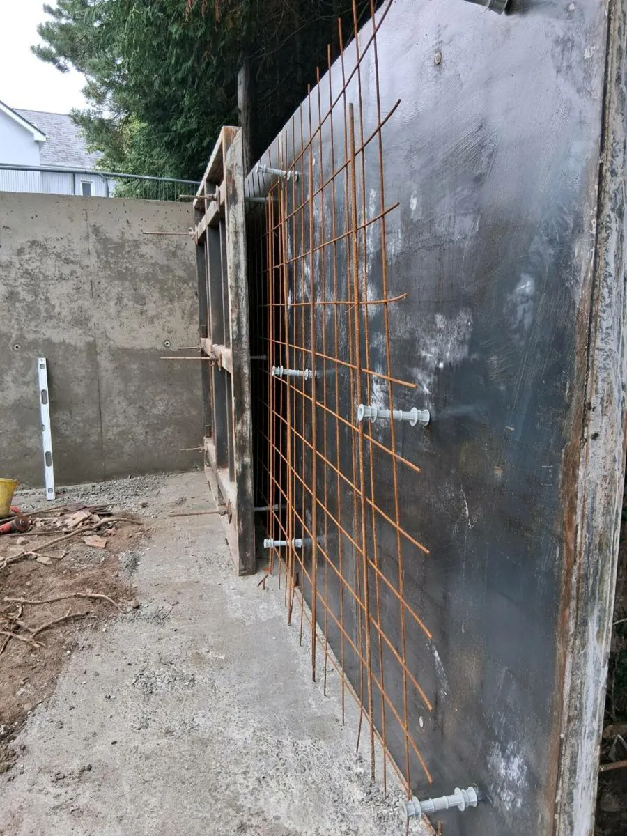 Digger driver/ groundworker wanted - Image 1