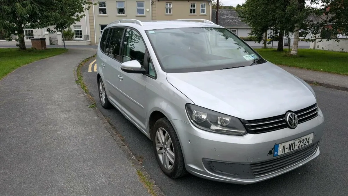 2011 VW Touran 2.0 TDI 7 seats - Image 3