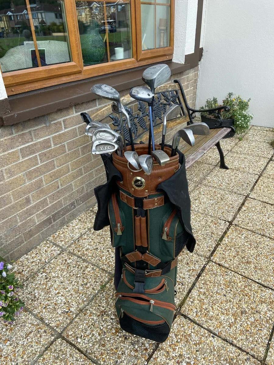Golf.  Clubs and.  Bag - Image 1