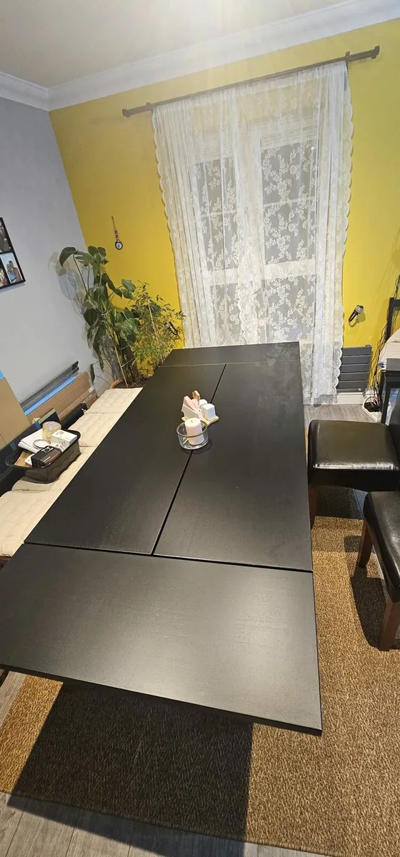Dining table with 4 chairs - Image 1
