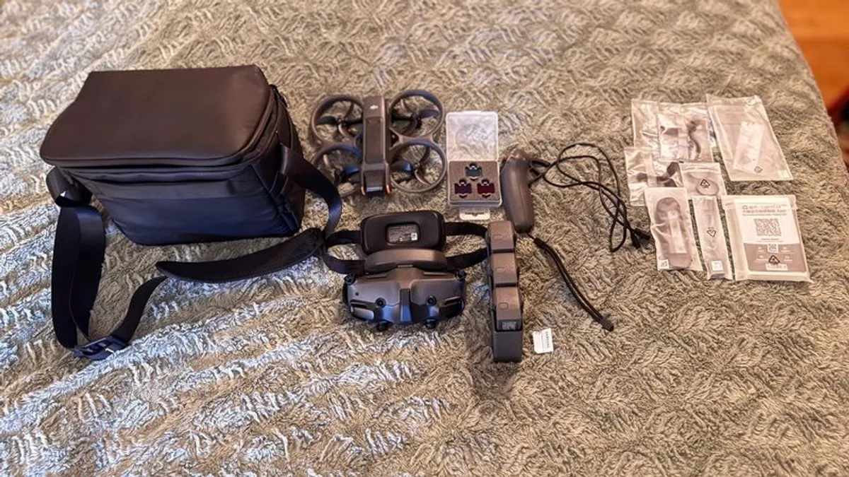 DJI Avata 2 - Full bundle with Flymore combo & Motion controller - Image 2