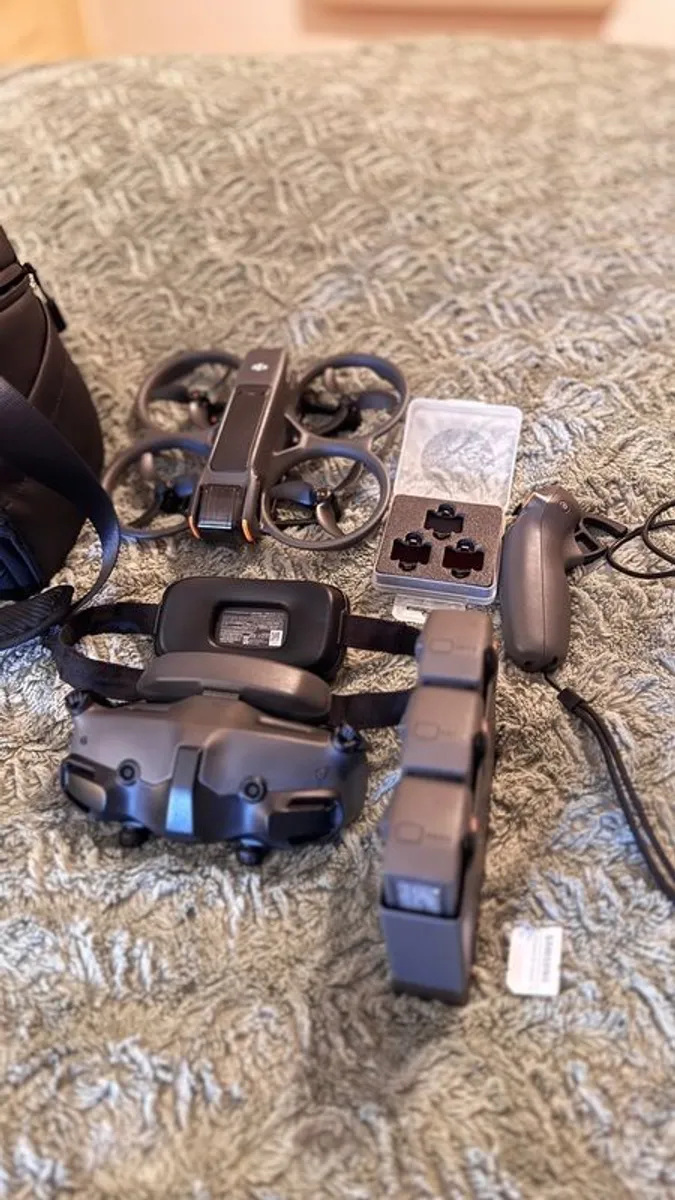 DJI Avata 2 - Full bundle with Flymore combo & Motion controller - Image 4