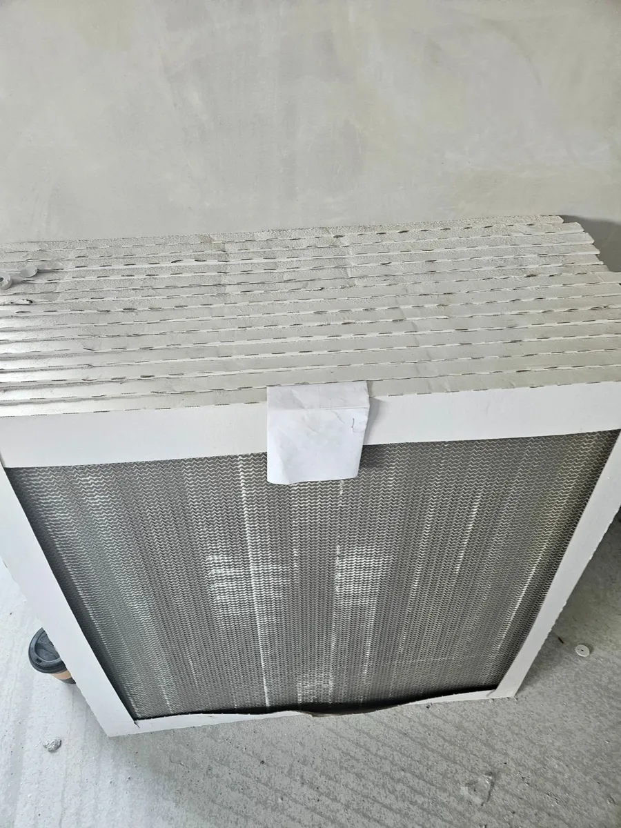 Grey floor tiles - Image 4