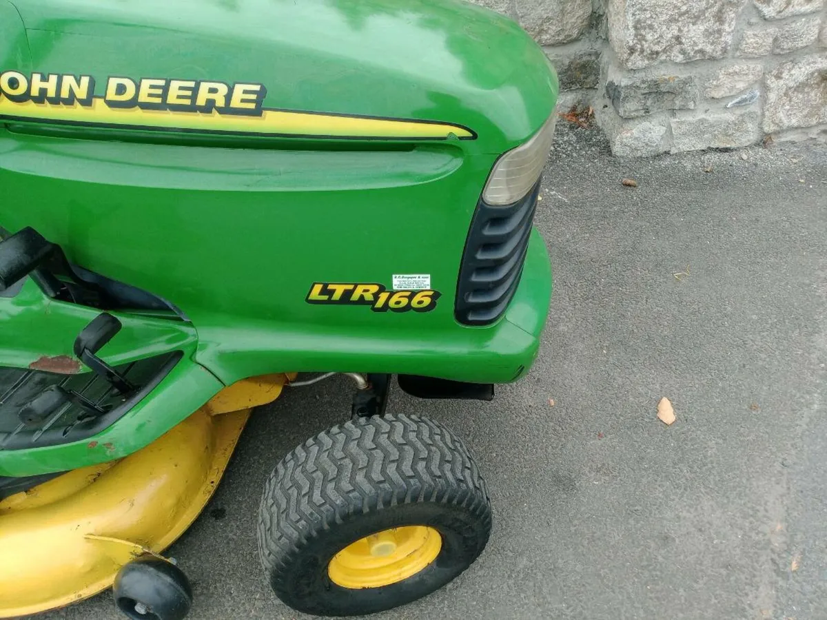 John Deere ride on mower - Image 2