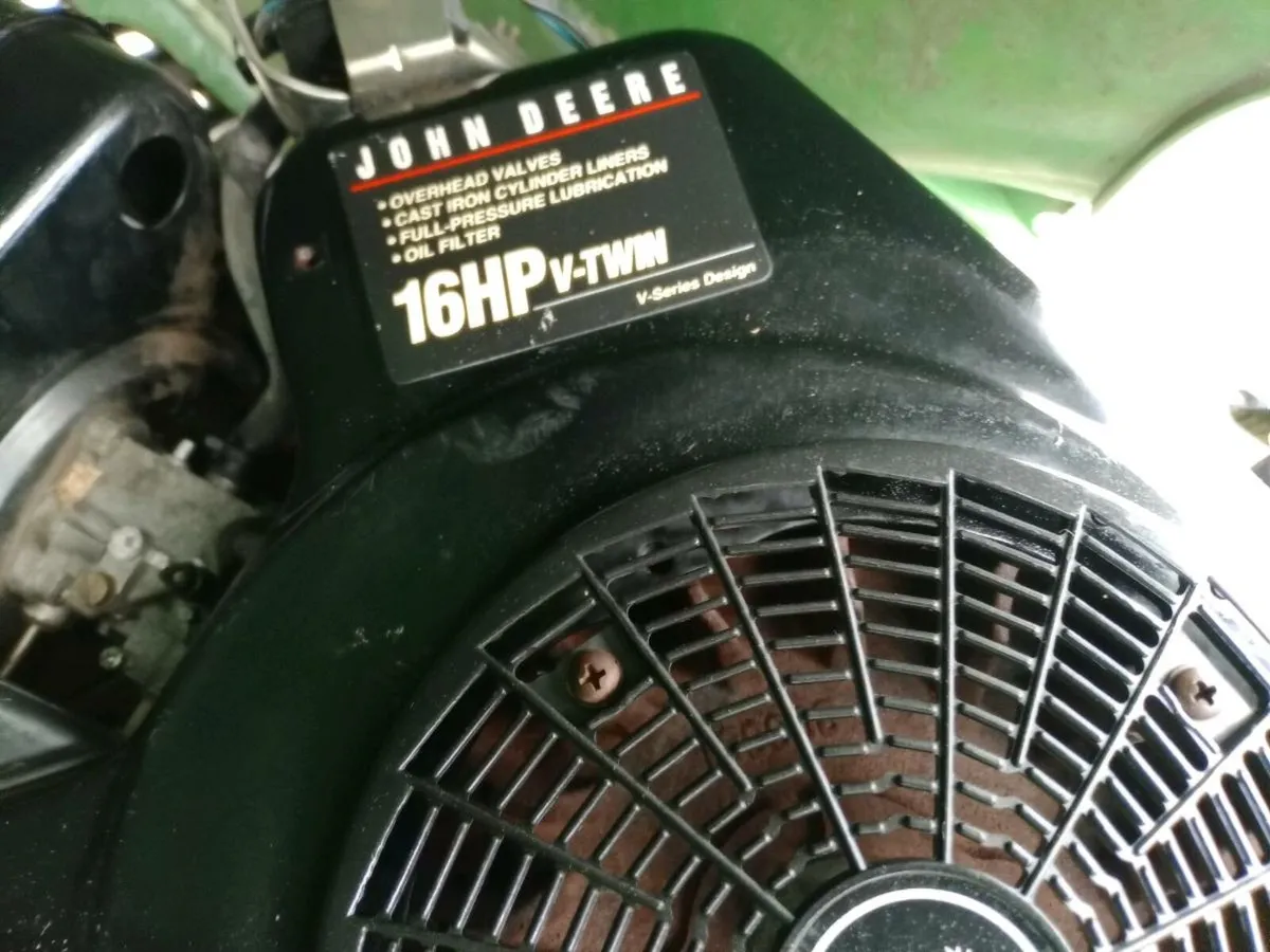 John Deere ride on mower - Image 3
