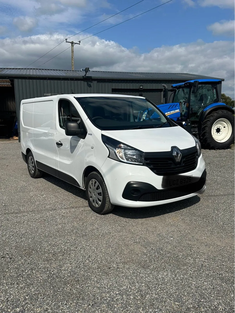 2018 Renault trafic - Image 1