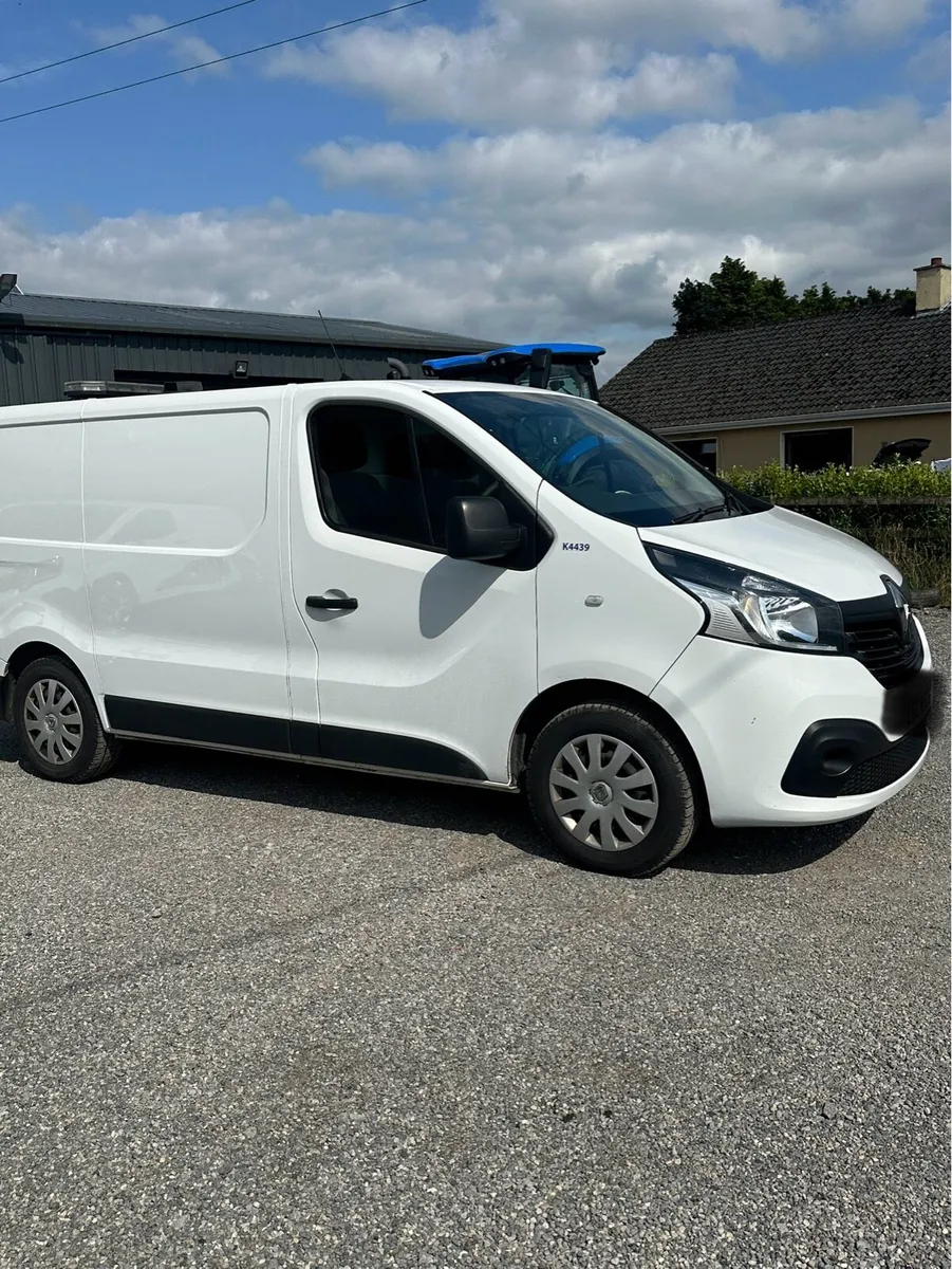 2018 Renault trafic - Image 3