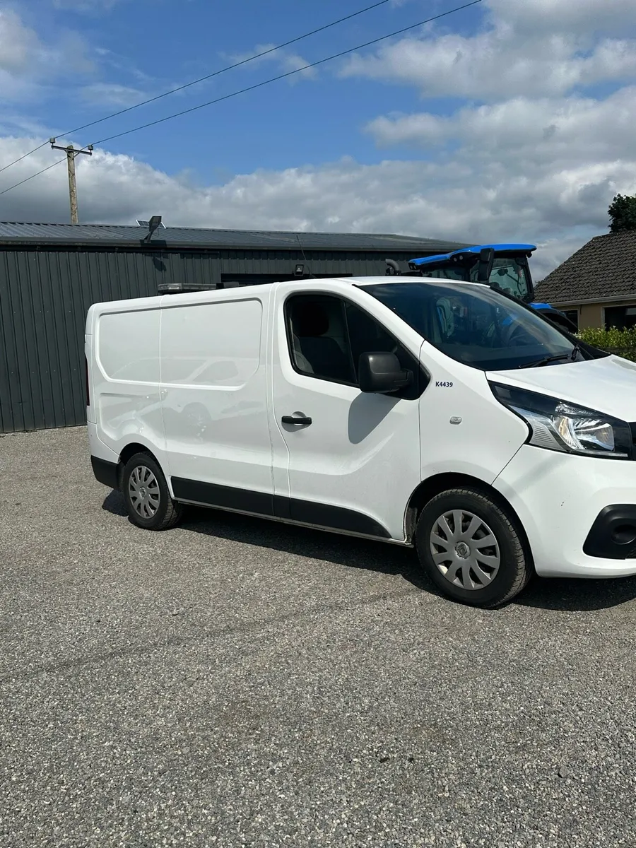 2018 Renault trafic - Image 4