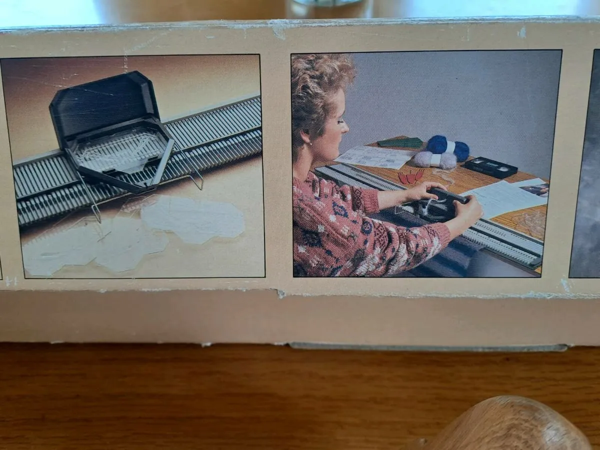 Knitting machine - Image 3