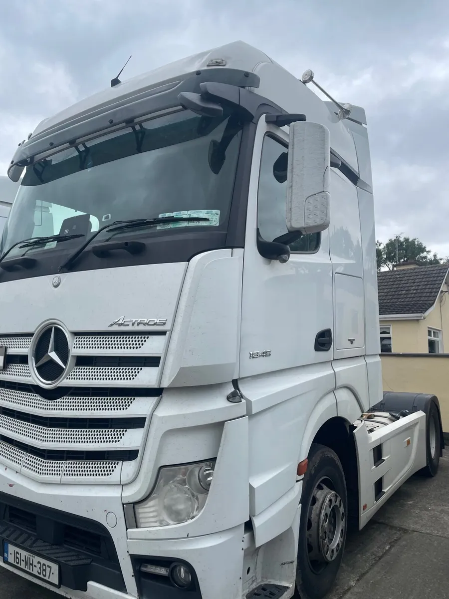 Mercedes-Benz Actros 2016 - Image 2