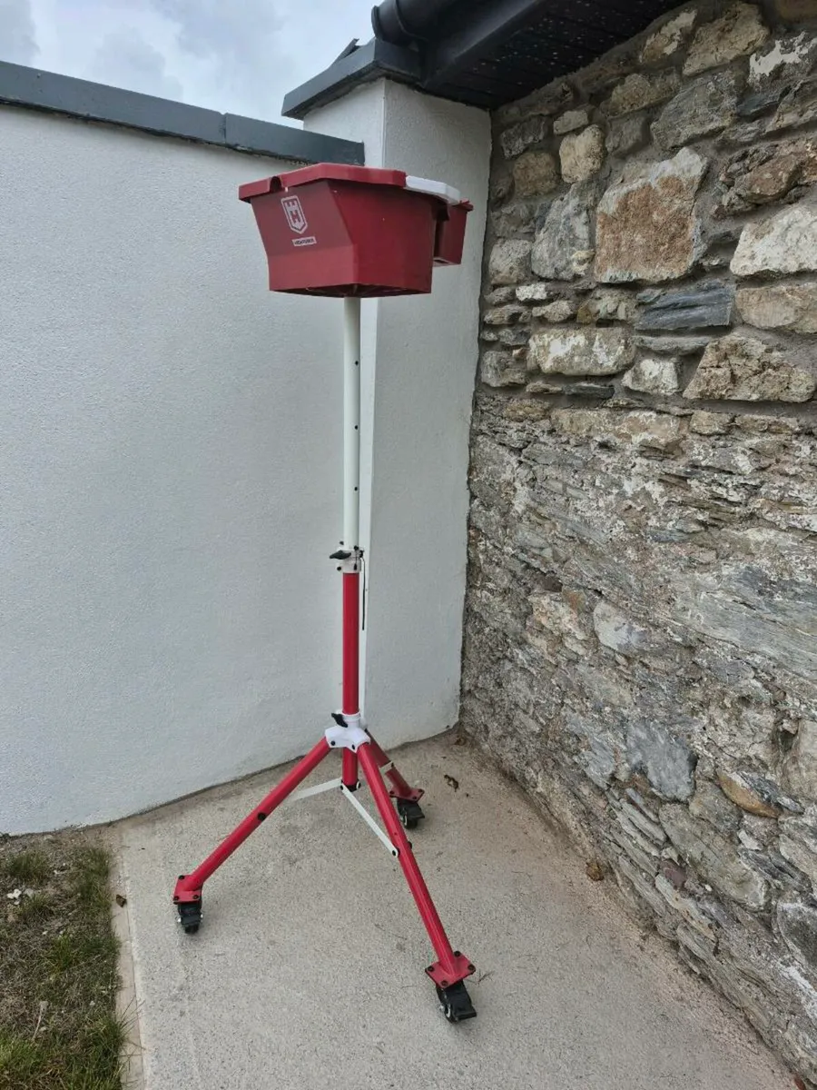 Painter equipment, Tower - Image 1
