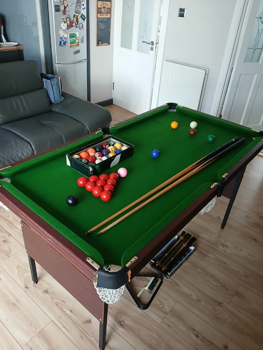 5 x 3 foot folding Snooker table - Image 2