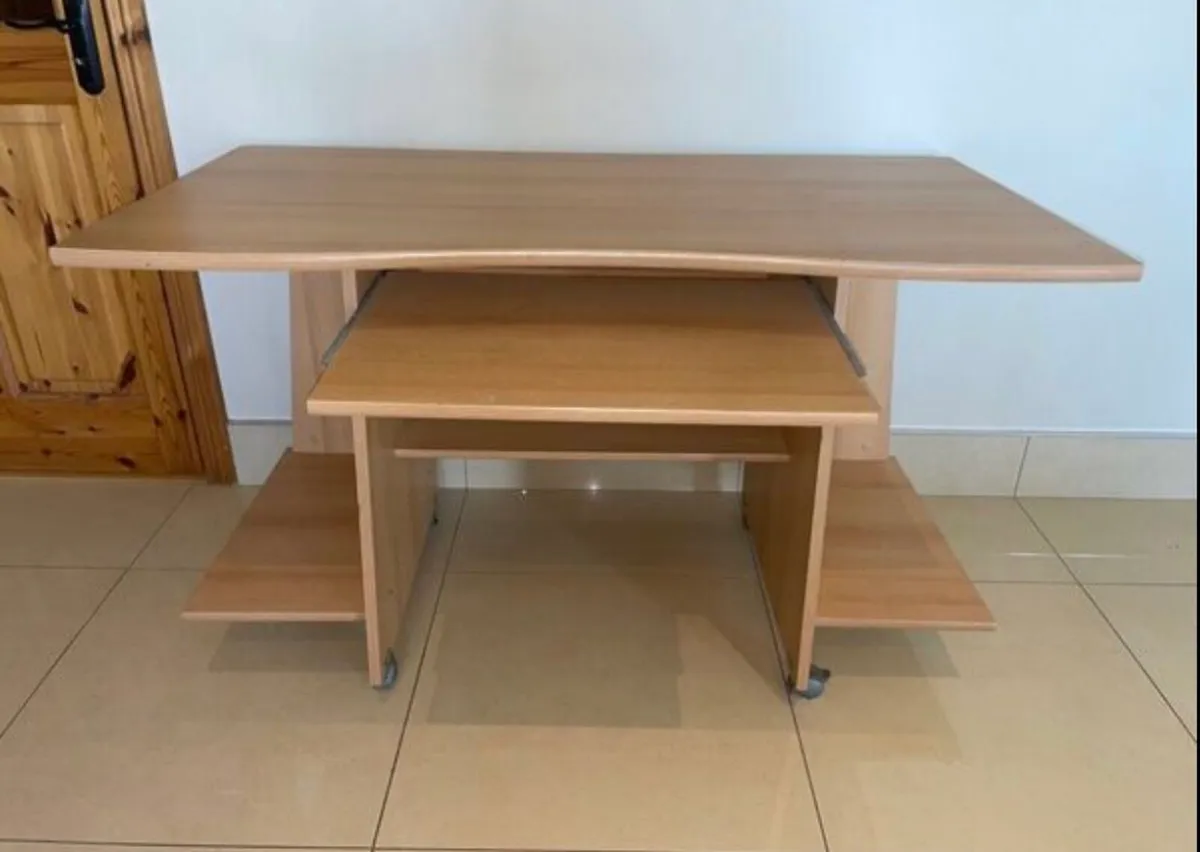 Office Desk - Image 1